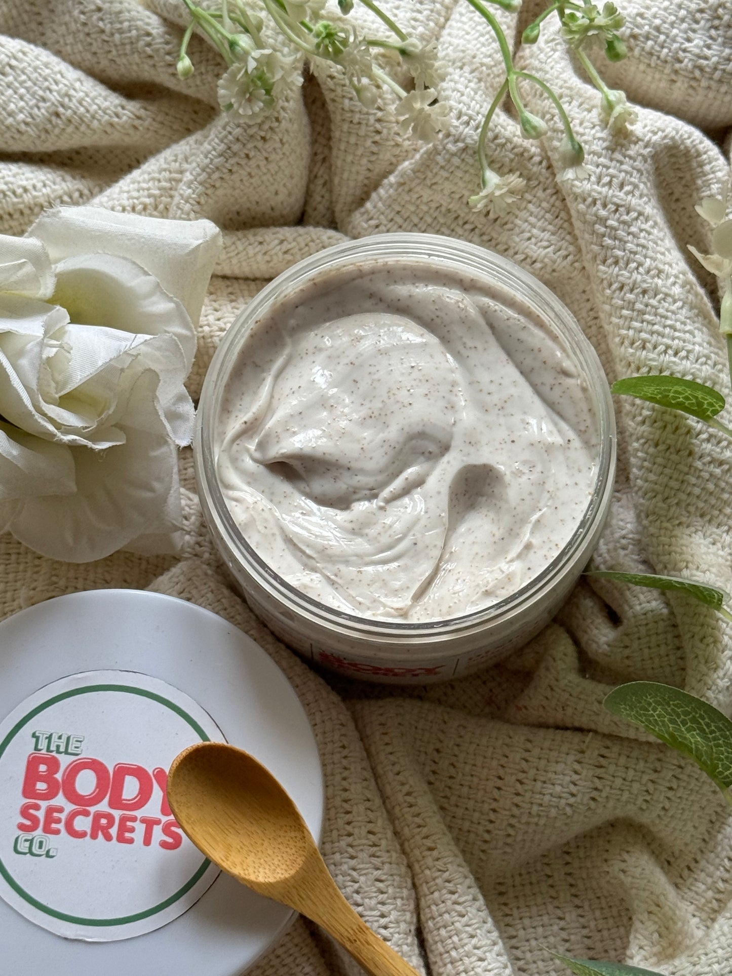 Pixie Kiss Scrub Brightening Cream.